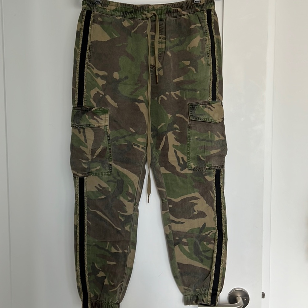 Pam & Gela Camo Pants SZ S